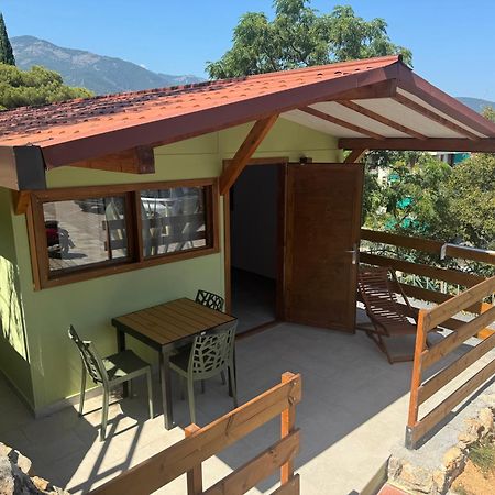 Parco Vacanze E Appartamenti Pfirsich Borghetto Santo Spirito Luaran gambar
