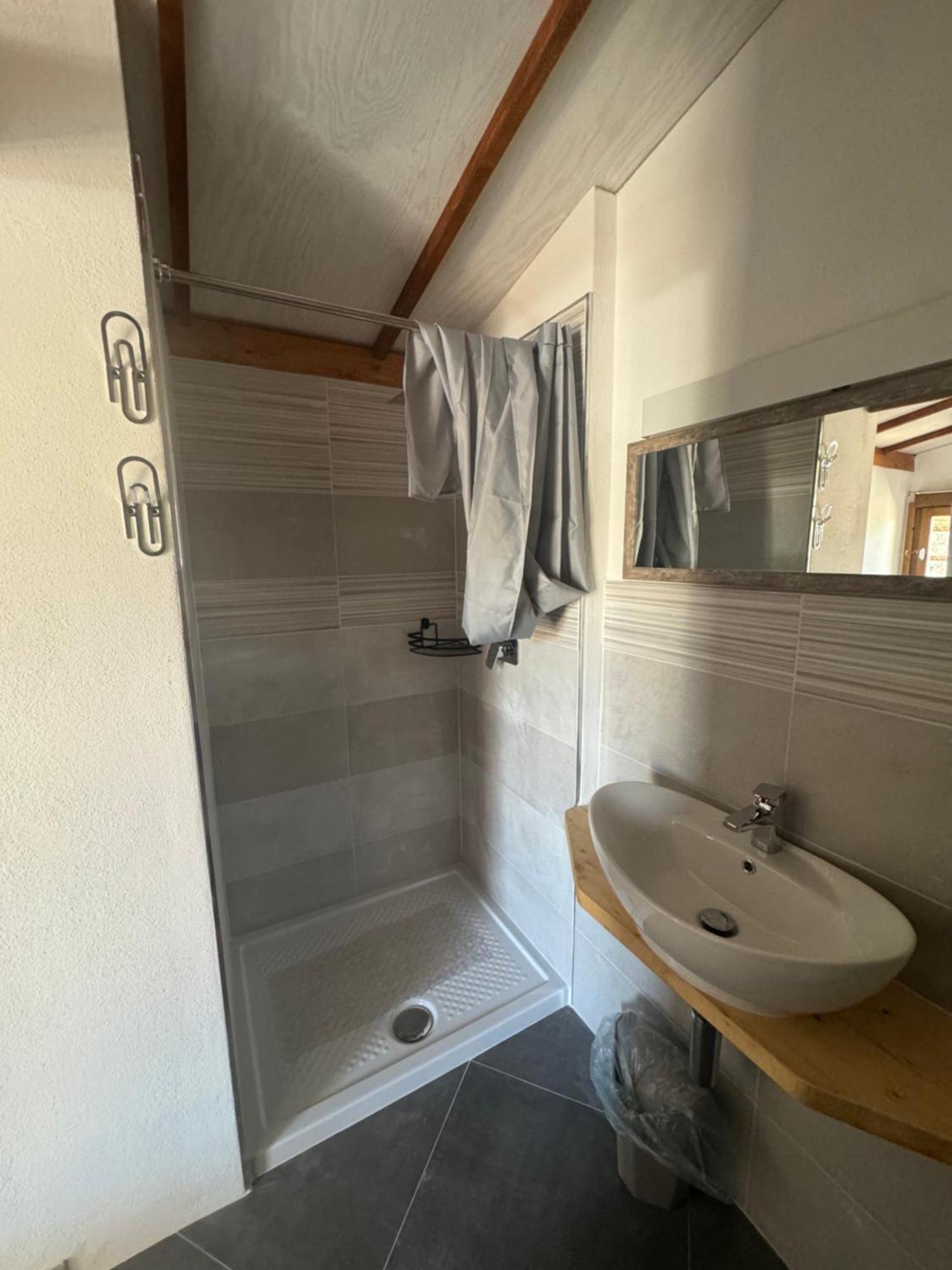 Parco Vacanze E Appartamenti Pfirsich Borghetto Santo Spirito Luaran gambar